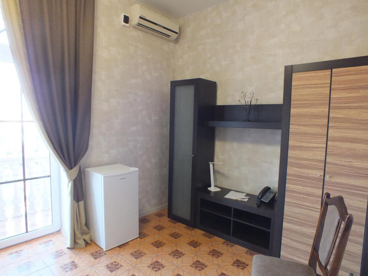 Vorontsovskiy Hotel Melitopolʼ 外观 照片