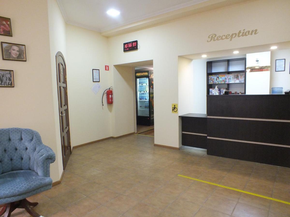 Vorontsovskiy Hotel Melitopolʼ 外观 照片