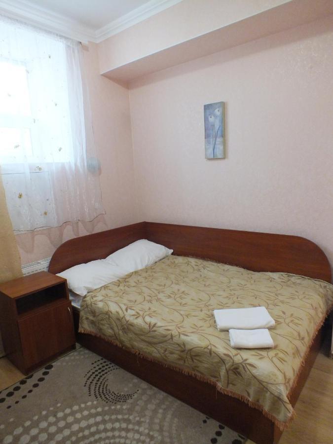 Vorontsovskiy Hotel Melitopolʼ 外观 照片