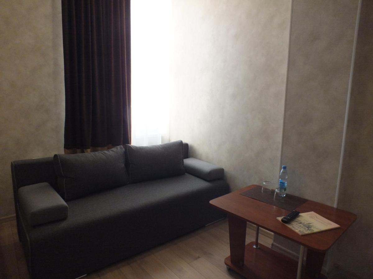 Vorontsovskiy Hotel Melitopolʼ 外观 照片