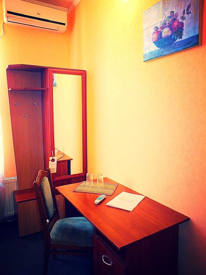 Vorontsovskiy Hotel Melitopolʼ 外观 照片
